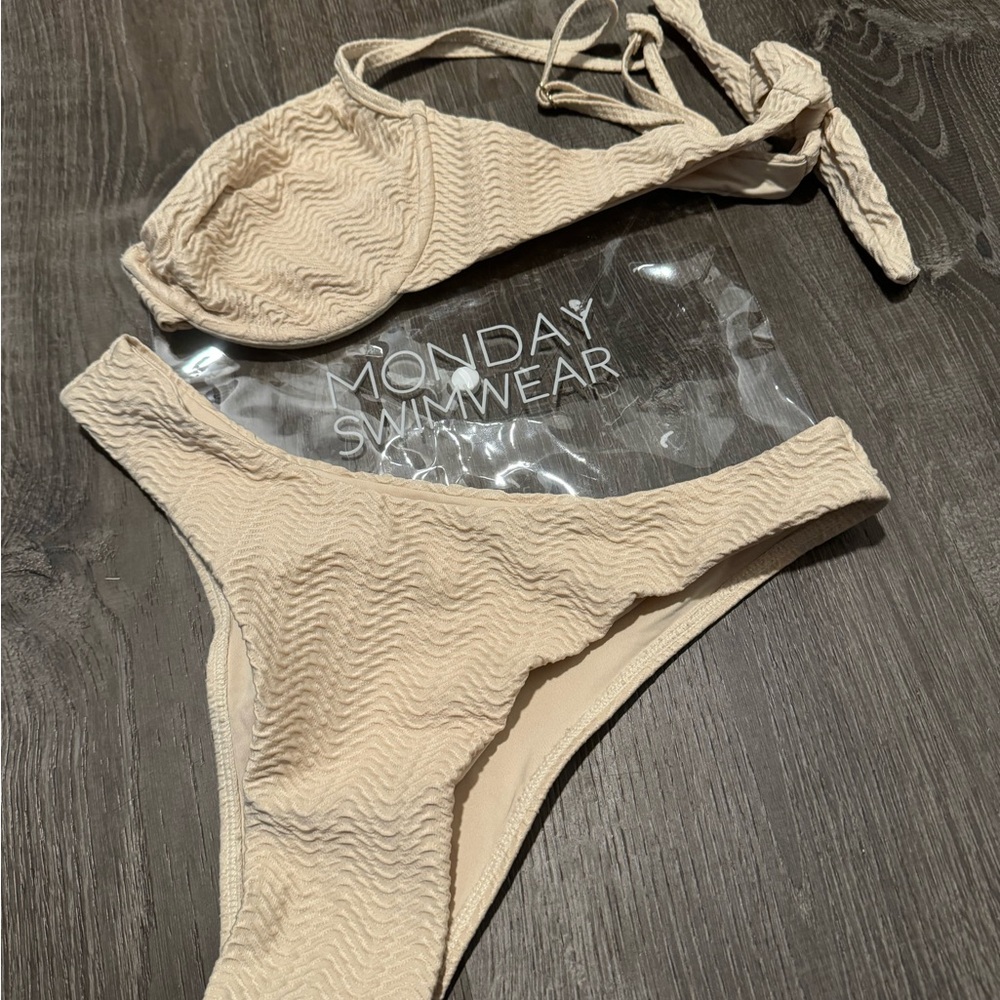 Monday Swimwear. Used. Top M. Bottom S.